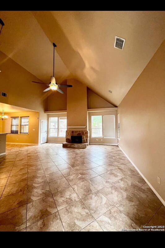 Building Photo - 10326 Rainbow Creek