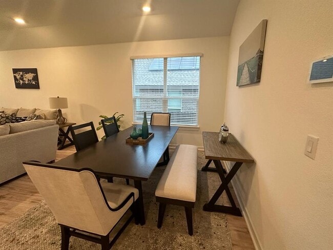 Building Photo - 421 Peace Pipe Way