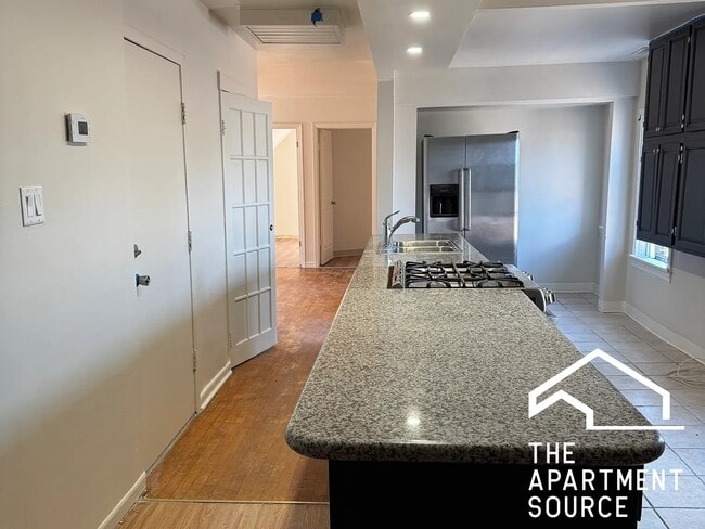 Photo - 2921 N Spaulding Ave Apartment