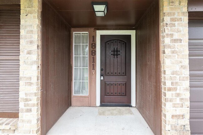 Foto del edificio - 18811 Pine Trace Ct