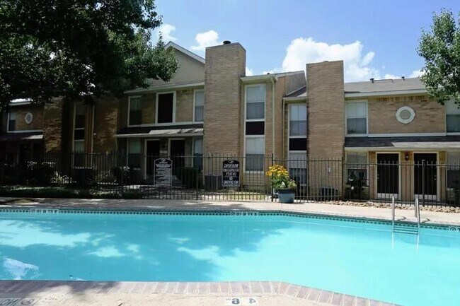 Foto del edificio - 231 Interstate 45 N