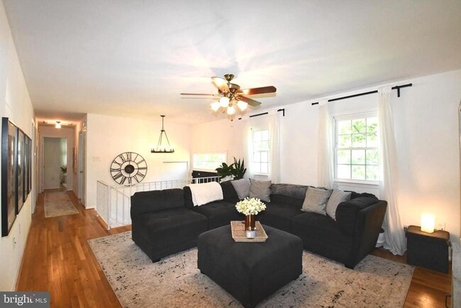 Building Photo - 12013 Skipjack Ct