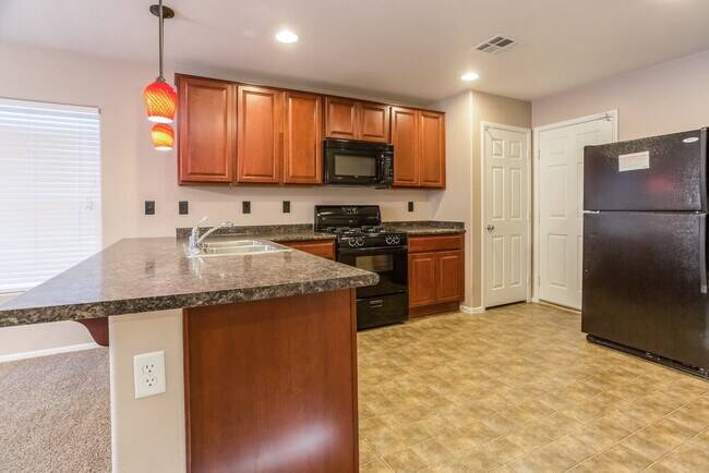 Foto del edificio - 7921 Point Oaks Ct