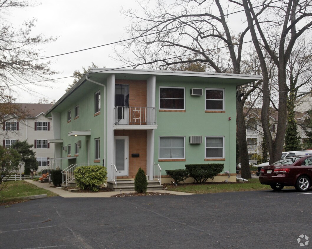 Foto principal - 412 White Horse Pike