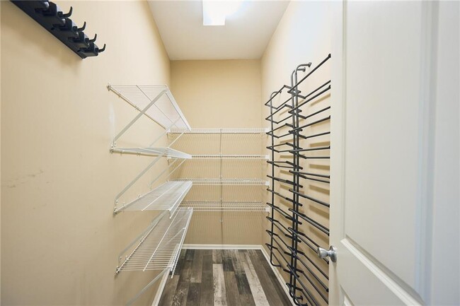 Building Photo - 1069 Shadowridge Dr SE