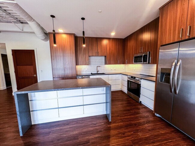Foto del edificio - 3bd/2ba Downtown Loft in Louisville