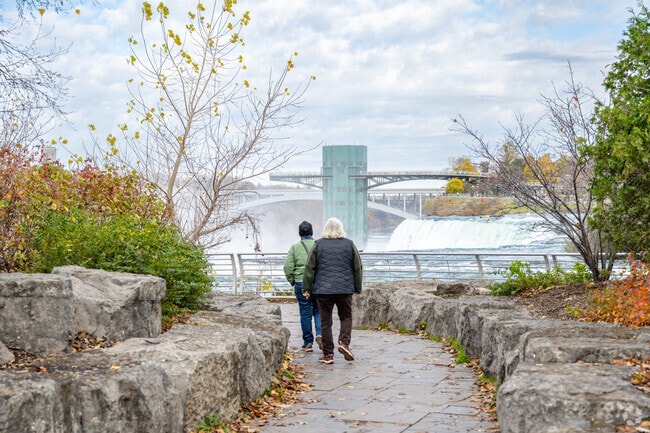 Walking path to the falls.