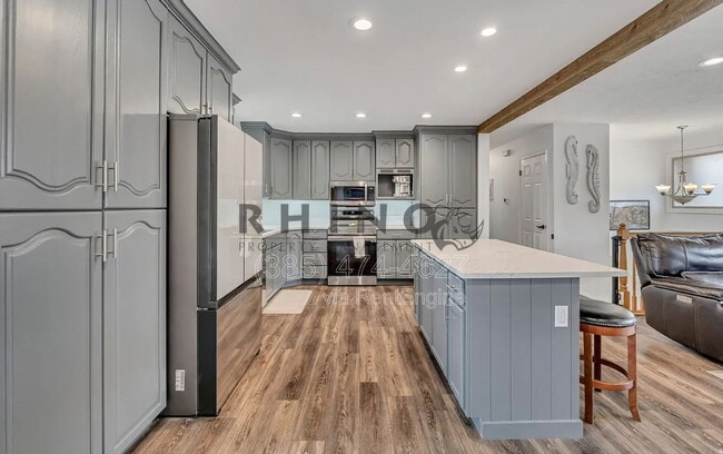 Foto del edificio - 9218 Laura Anne Wy.