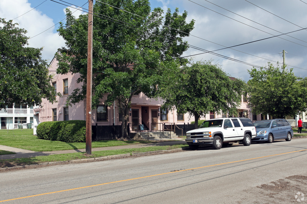 Building Photo - Gadson Green Homes