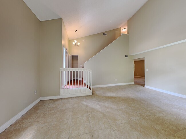 Building Photo - 14075 Langley Pl