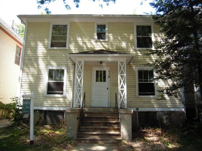 Building Photo - 416 W Doty St
