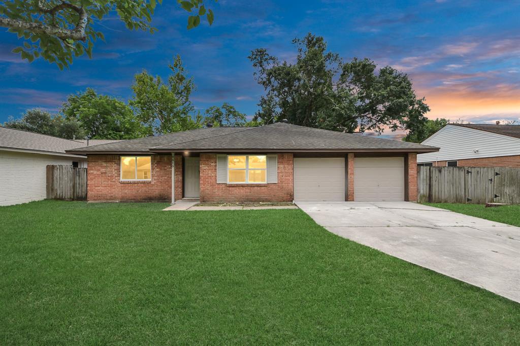 Foto principal - 9615 Meadowvale Dr