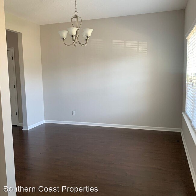 Building Photo - 4 br, 2.5 bath House - 1513 Bayberry Drive