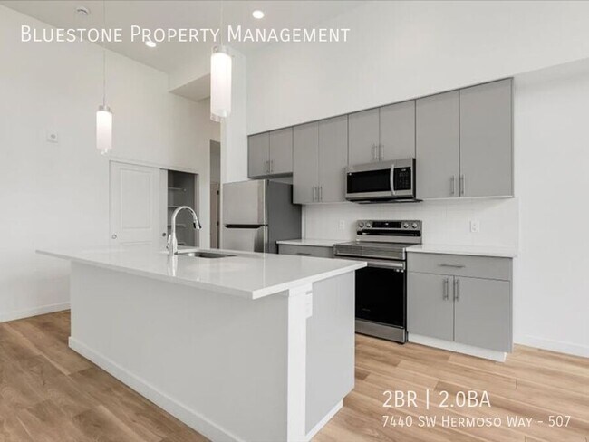 Foto del edificio - One Month Free - Move-in Ready