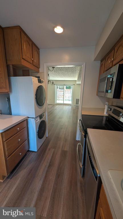 Building Photo - 642 Azalea Dr