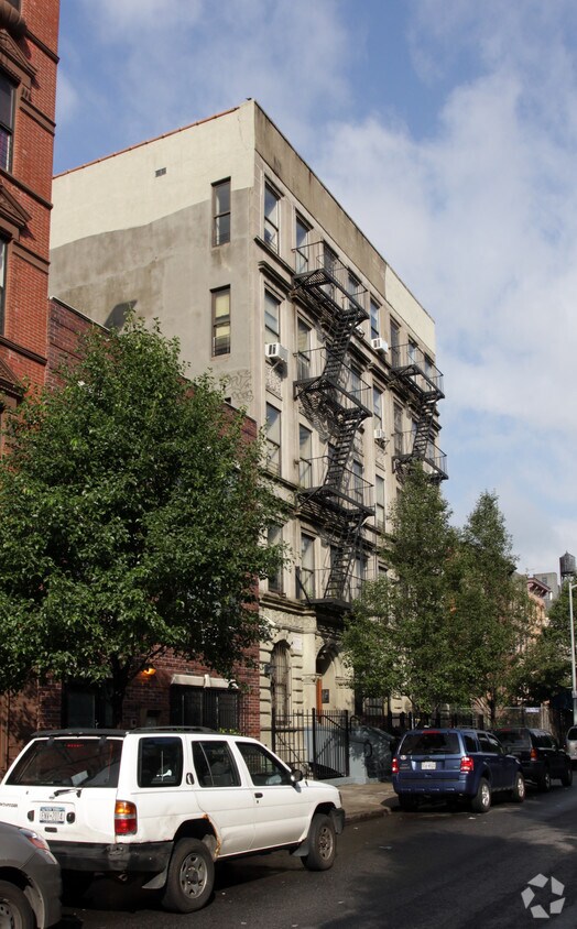 Primary Photo - 26-28 E 129th St