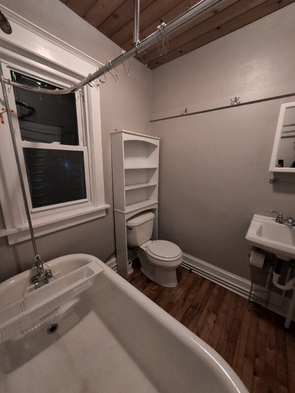 Foto del edificio - 1027 E Chapman St