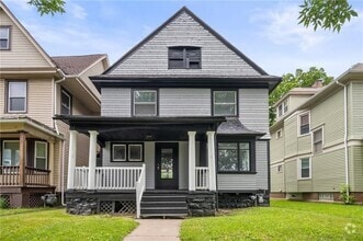 Building Photo - 117 Kenwood Ave