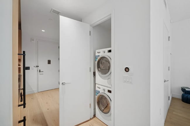 Building Photo - W. 43rd St , 9th Ave