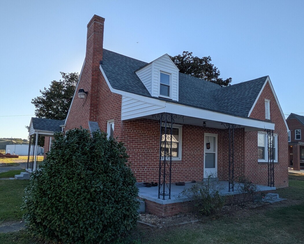 Foto principal - 107 N Church St