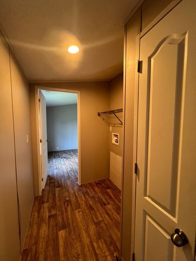 Building Photo - 142 CO ROAD-E16