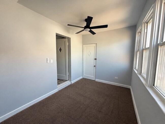 Foto del edificio - 2814 W Fletcher St