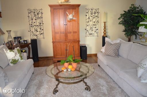 Building Photo - 1078 Calaveras Way