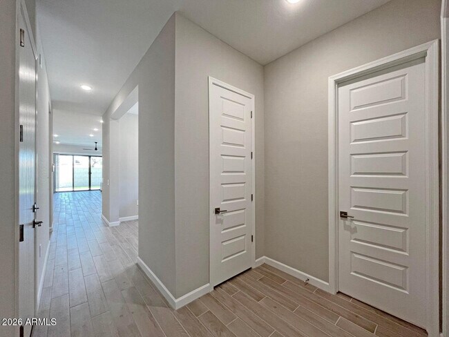 Foto del edificio - 17626 N 48th Pl