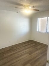 Building Photo - 14214 N Ashbrook Dr