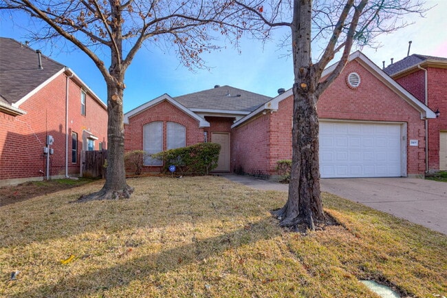 Photo - 7977 Glenway Dr Apartment