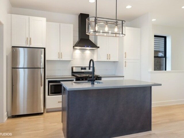 Building Photo - 1244 W Huron St