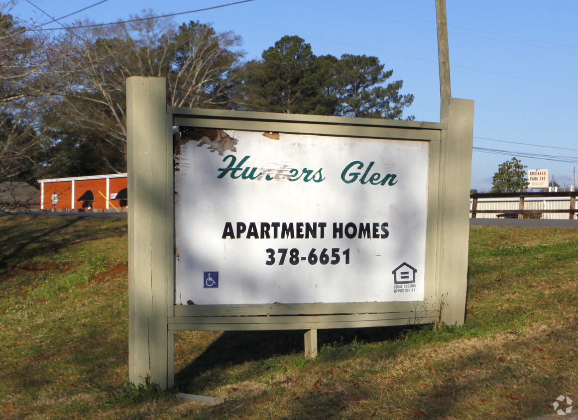 Building Photo - Hunters Glen