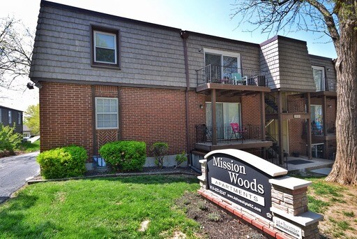 Primary Photo - 5924 Reeds Rd