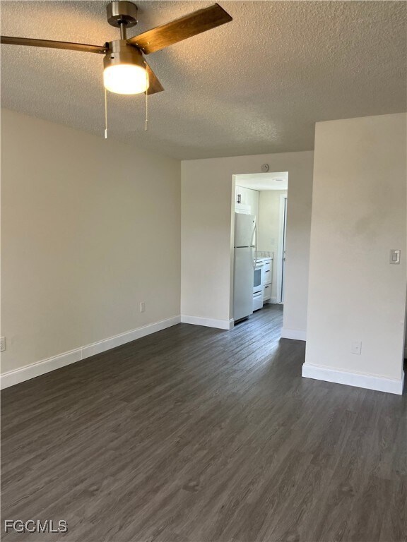 Foto del edificio - 721 Burdick Ave