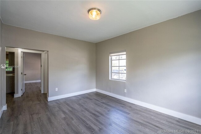 Building Photo - 1440 Euclid Ave