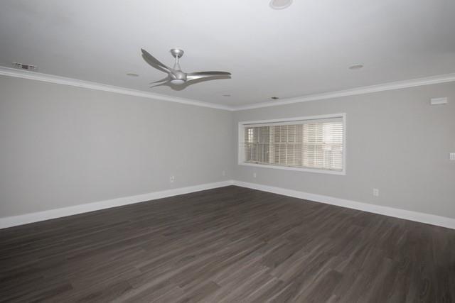Foto del edificio - 116 Smithtown Blvd