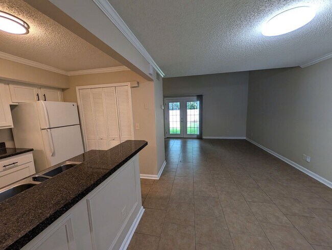 Building Photo - AVAILABLE NOW!! 2/2 in Whispering Pines - Close to shopping, restaurants, I-295, NAS and Orange Park