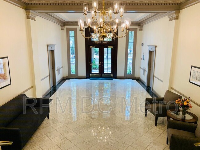 Foto del edificio - 1316 New Hampshire Ave NW