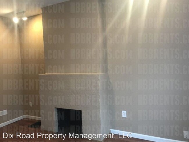 Foto del edificio - 2 br, 1 bath House - 1011 Laurel Avenue