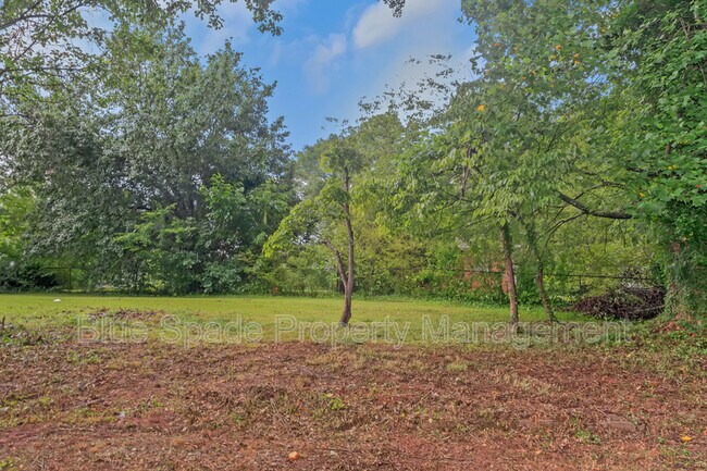 Building Photo - 1862 Posten Ln SW