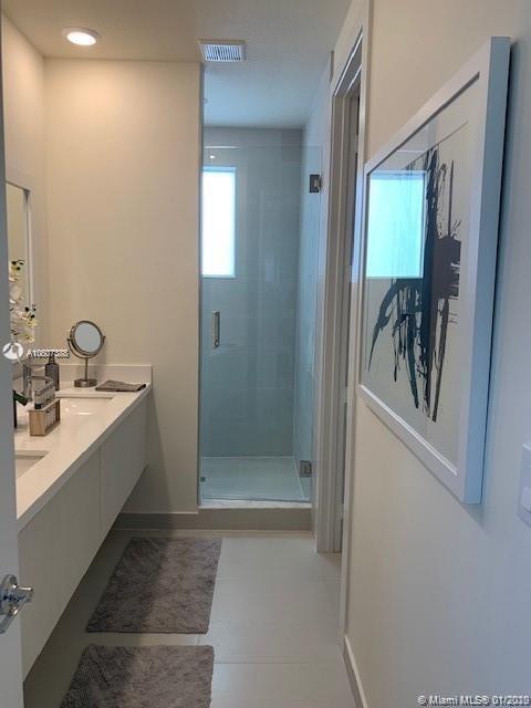 Foto del edificio - 10229 NW 64th Terrace