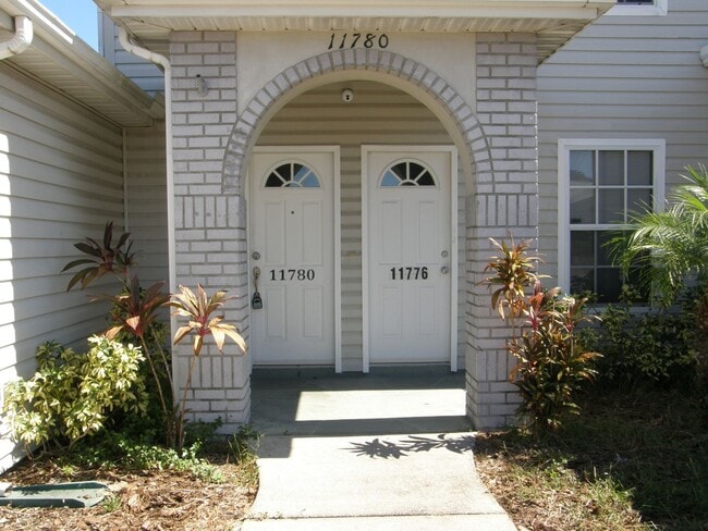 Foto del edificio - Multi Generation Rental Home centrally located in Spring Hill