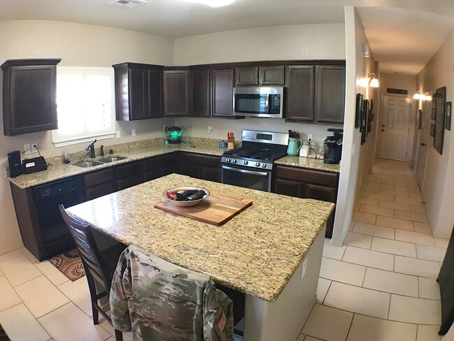 Foto del edificio - Sandstone Ranch Estates 4 Bed/2Bath with Refrig A/C