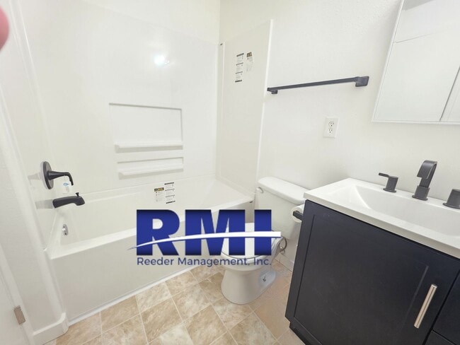 Building Photo - 3-bedroom Gem located in the Bethel Valley Community!