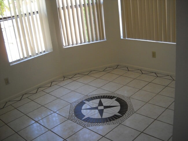 Building Photo - 2210 S Iris Dr