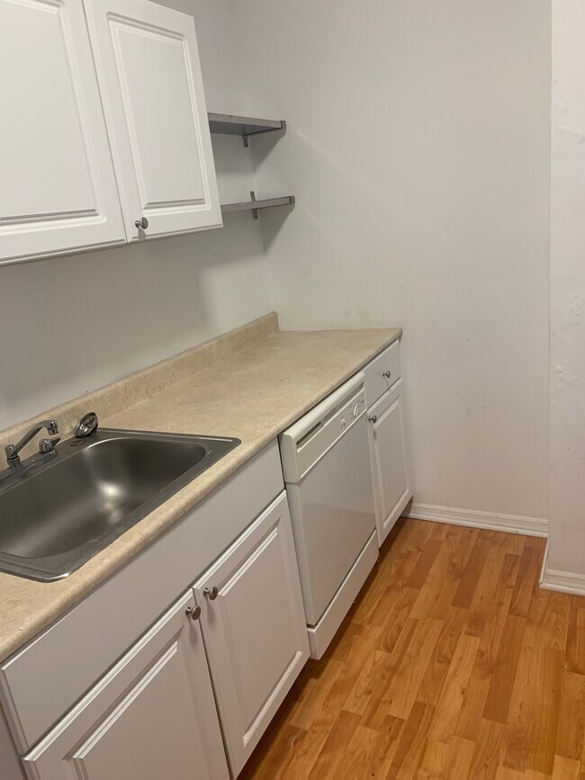 Foto del edificio - 5132 Keystone St