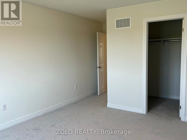 Building Photo - 47 Bayardo Dr