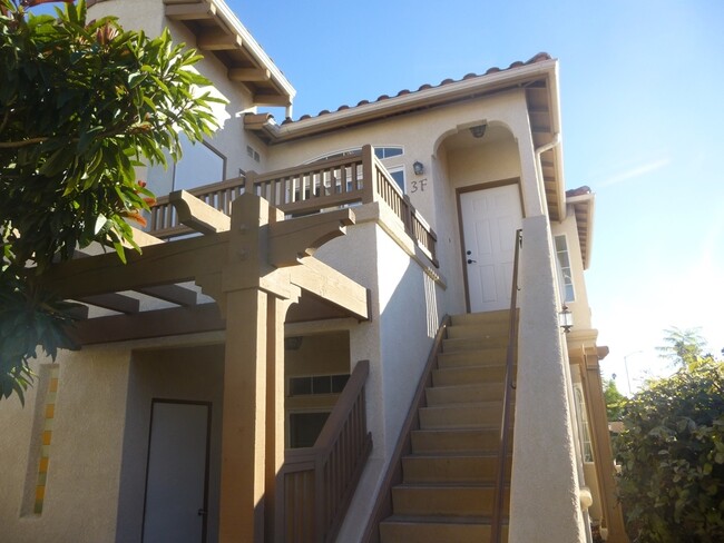 Building Photo - Upstairs Condo in Mission Creek Village.