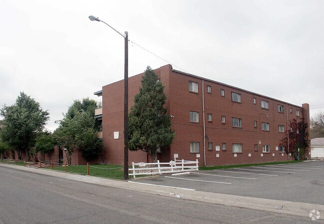 Building Photo - Renaissance at Xenia Village