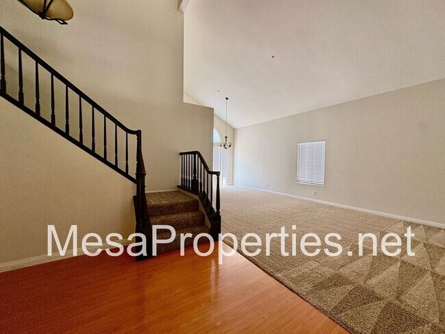 Foto del edificio - 14095 Bancroft Ct